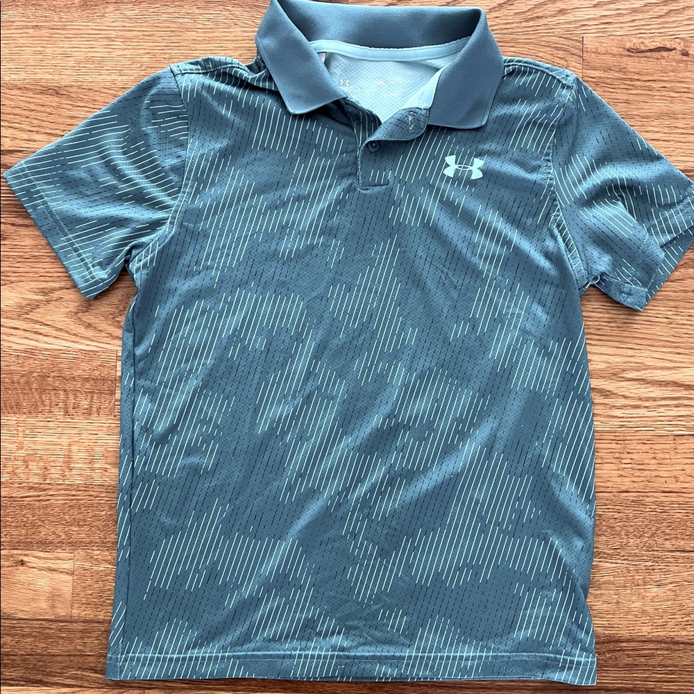 Boys Under Armour dry fit golf shirt size M